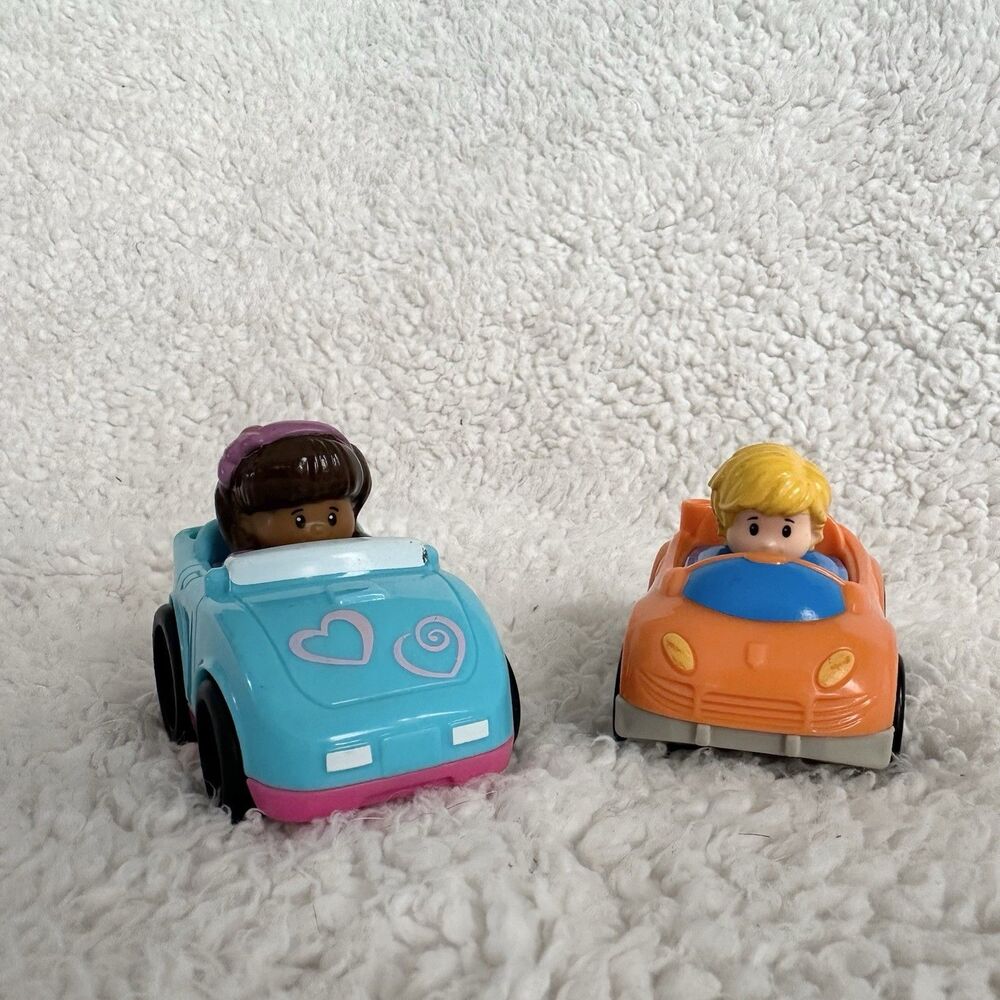 Fisher Price Little People Wheelies Lot Of 2 Boy Girl Car Orange Blue
